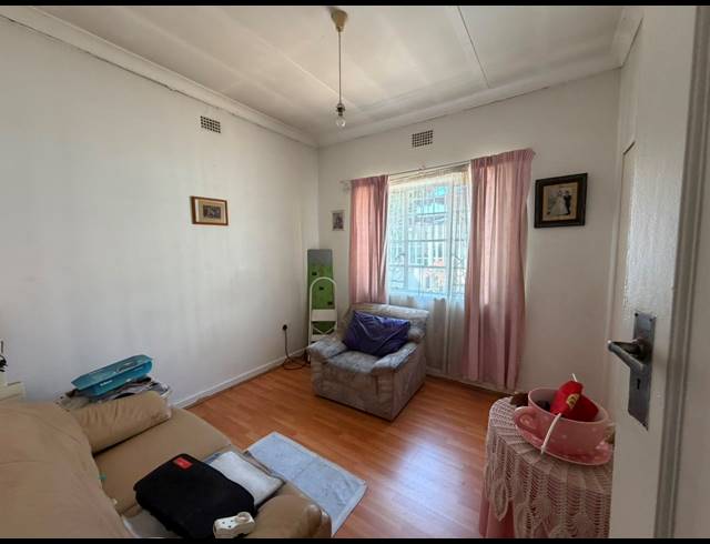 3 BEDROOM HOUSE FOR SALE IN REWLATCH